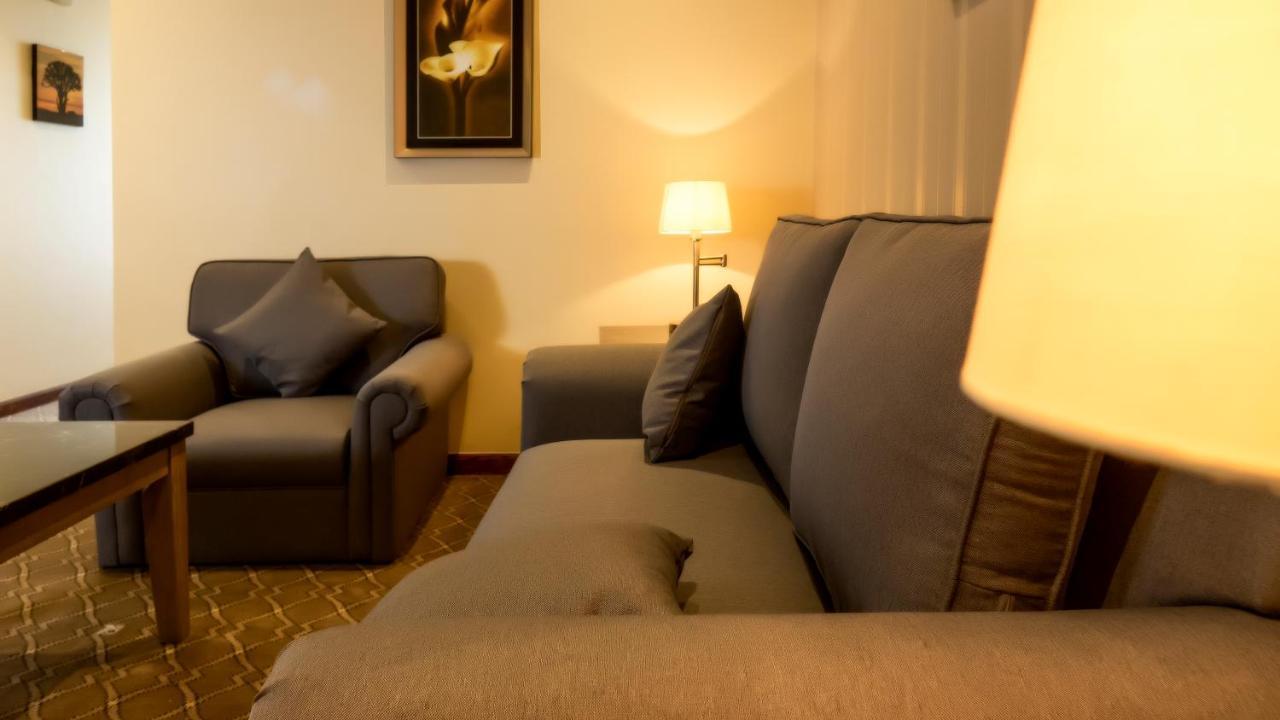 برج 4*